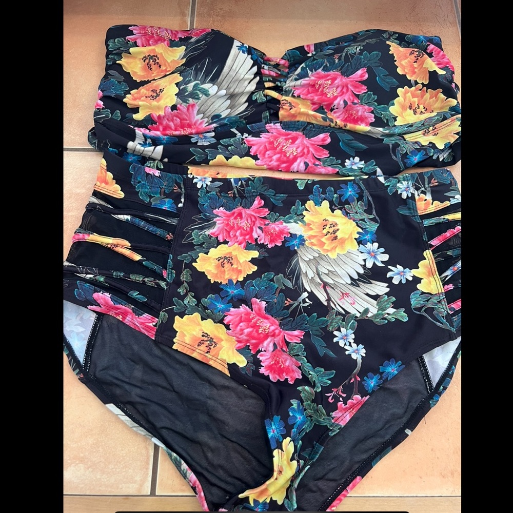 Bathing suit